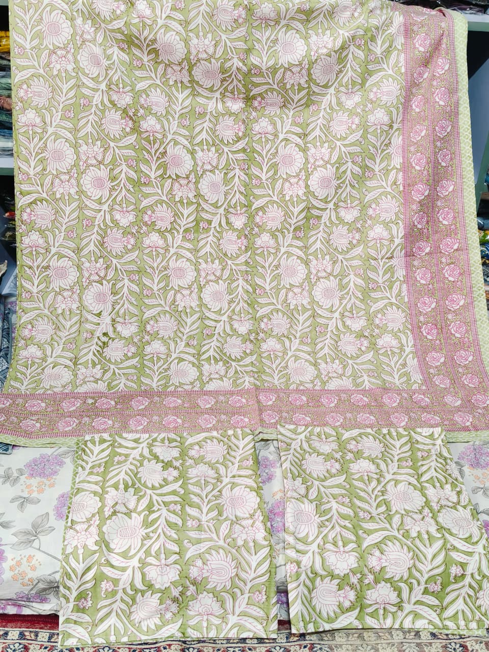 Elegant Pastel Floral Cotton Bedsheet Set