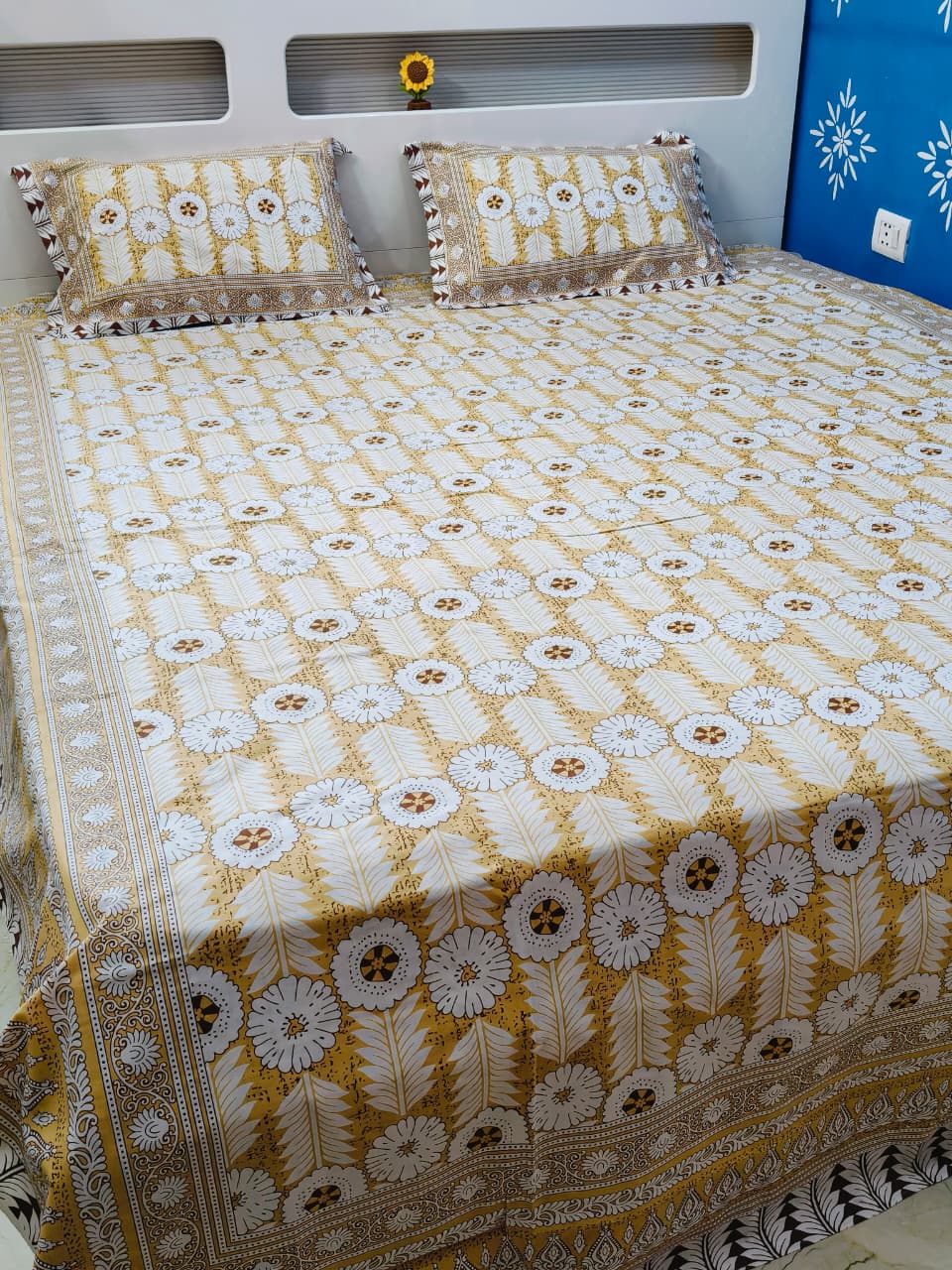 KING SIZE COTTON BEDSHEET