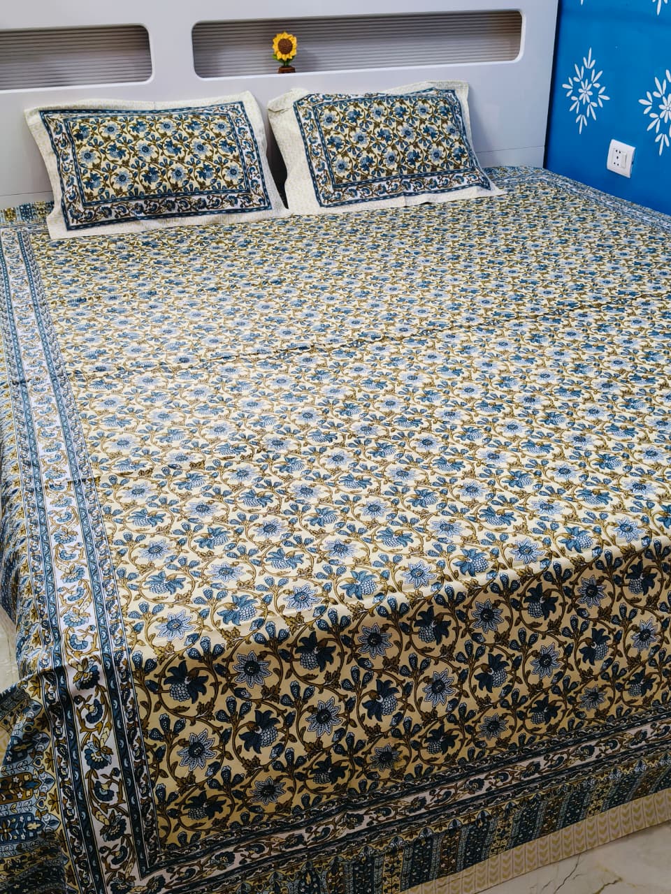 KING SIZE COTTON BEDSHEET