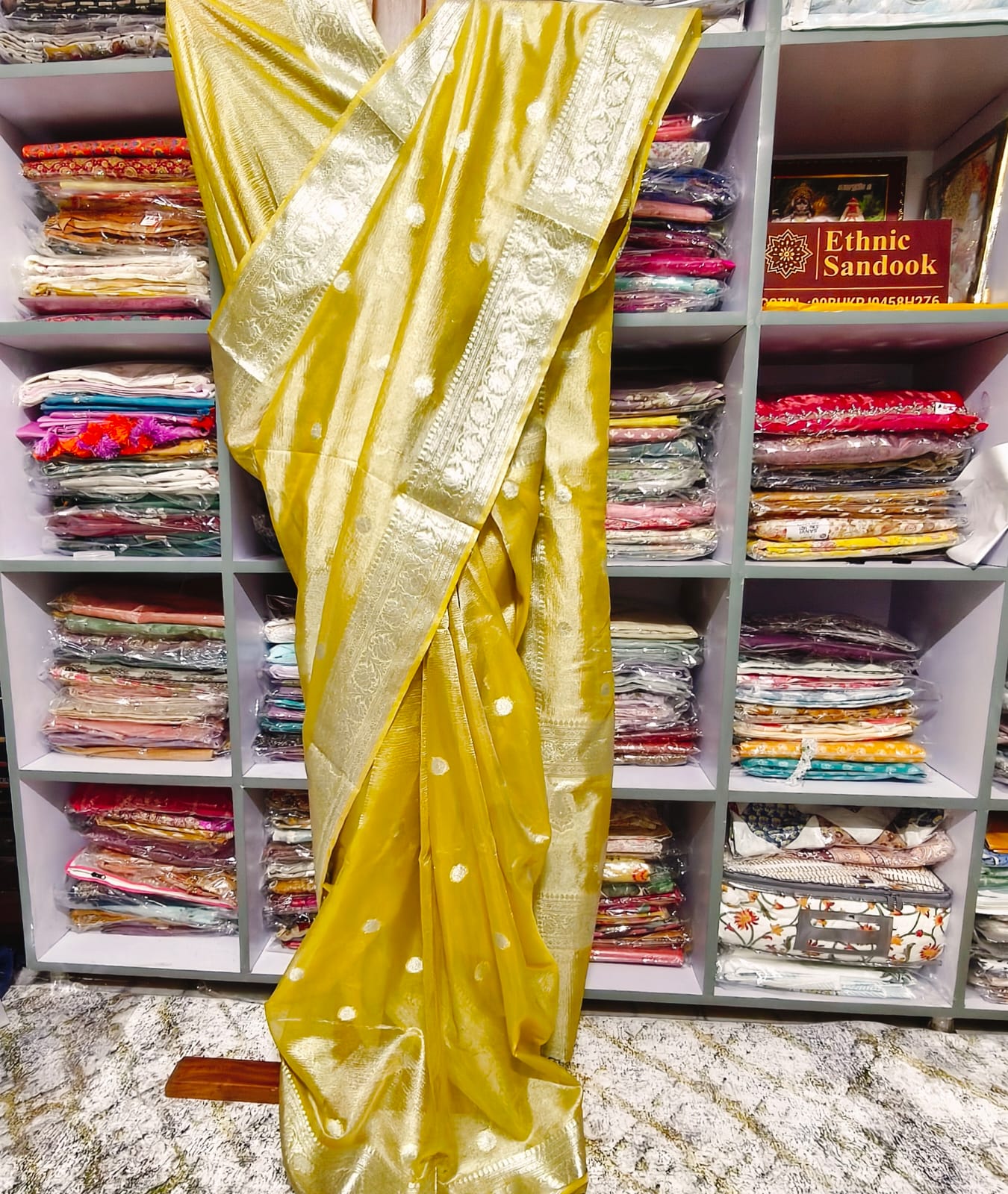 CRUSH TISSUE SILK SAREE