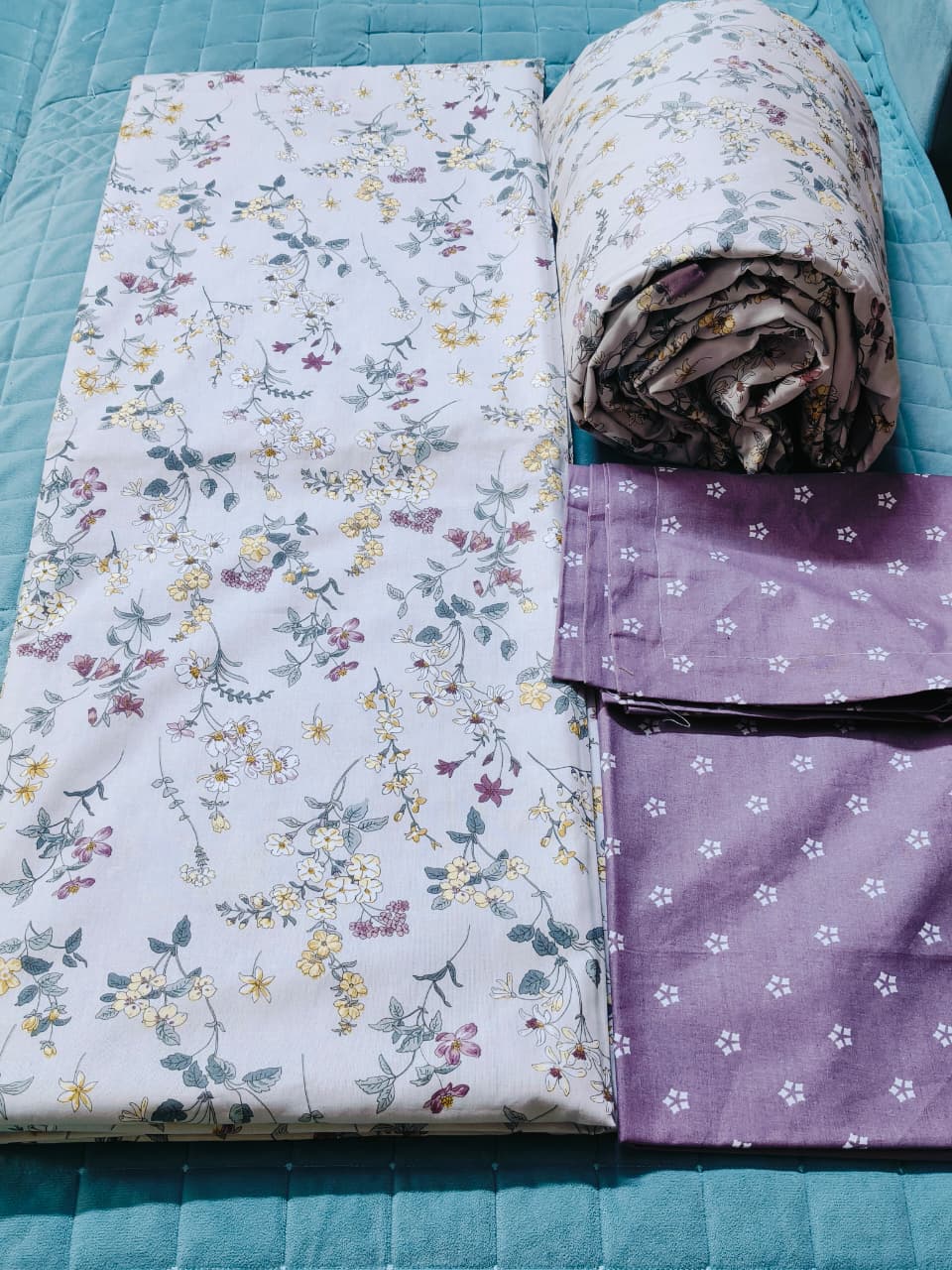 CREAM & LAVENDER DOHAR SET - gallery