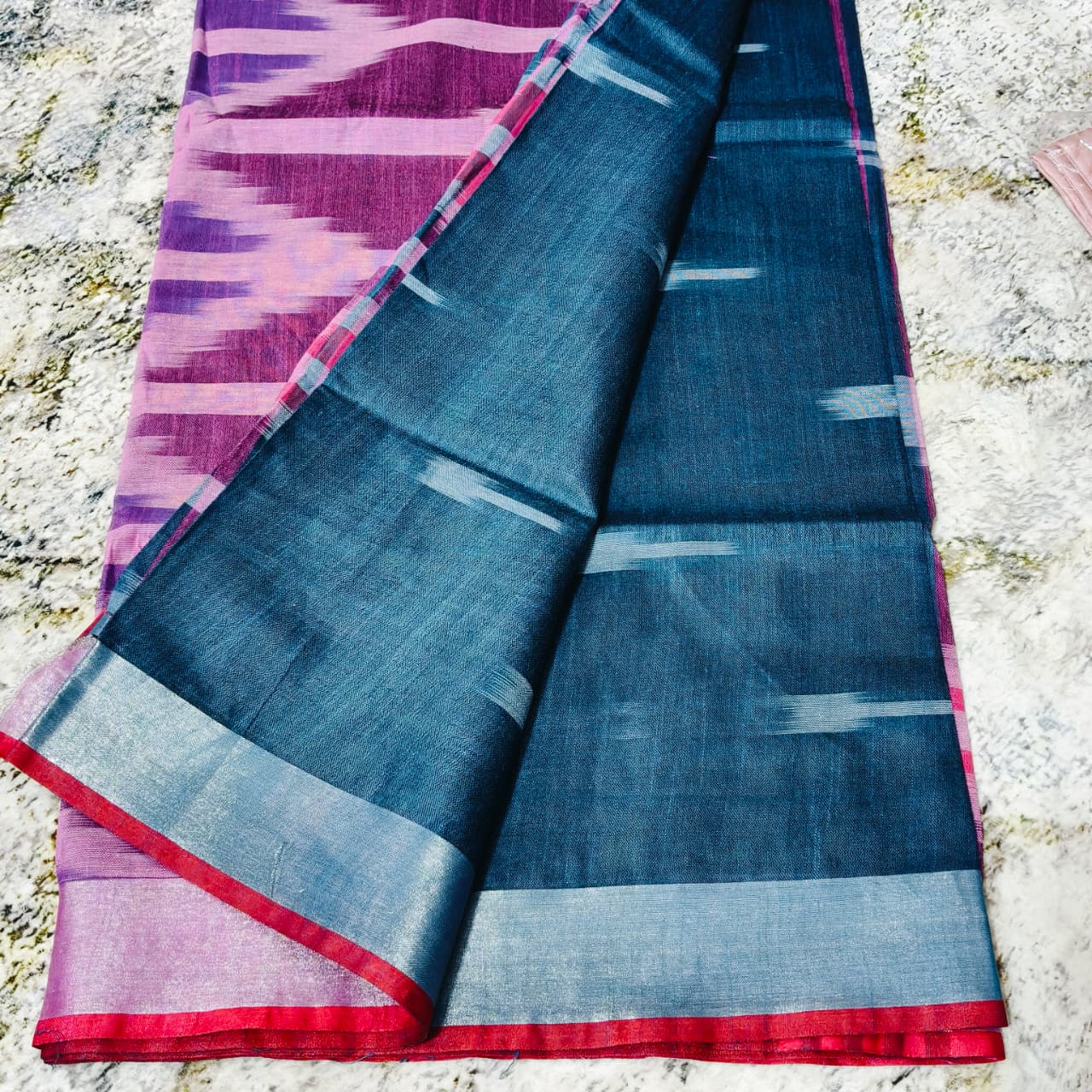 EKKAT LILEN SAREE - gallery