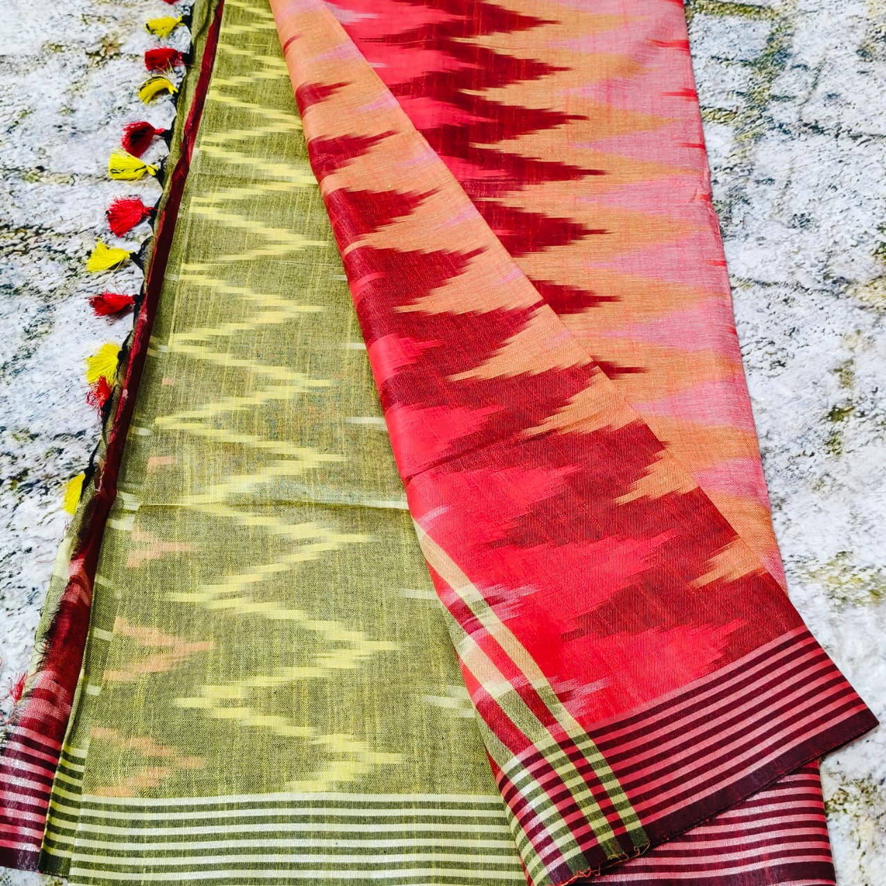 EKKAT LILEN SAREE - gallery